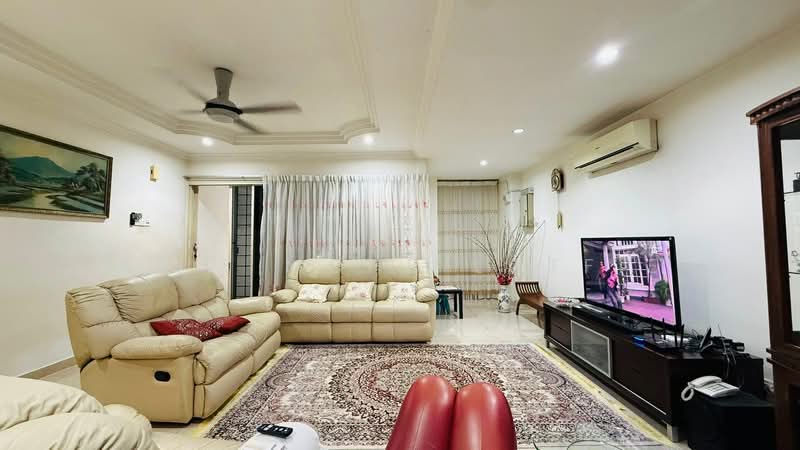 Rumah Teres 2 Tingkat untuk Dijual di Jalan Ipoh (Kuala Lumpur) - Atie Mohd Lotfie - Living Room - PropertyGuru.com.my