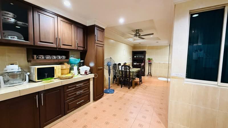 Rumah Teres 2 Tingkat untuk Dijual di Jalan Ipoh (Kuala Lumpur) - Atie Mohd Lotfie - Kitchen - PropertyGuru.com.my