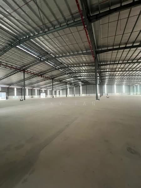 Detached Factory for Sale in Senai (Kulai) - Sky Tan - Interior - PropertyGuru.com.my
