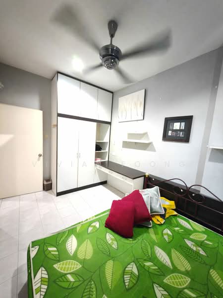 Apartment for Sale at Kings Height - Vivian Foong - Bedroom - PropertyGuru.com.my