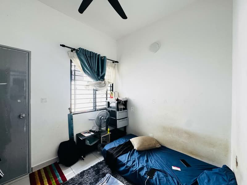 2-storey Terraced House for Sale in Puncak Alam (Selangor) - Mohd Aizat Saiful Bahri - Bedroom - PropertyGuru.com.my