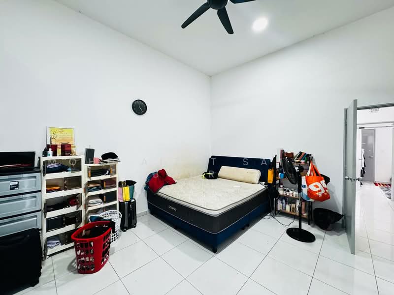 2-storey Terraced House for Sale in Puncak Alam (Selangor) - Mohd Aizat Saiful Bahri - Bedroom - PropertyGuru.com.my