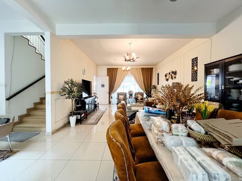 Rumah Teres 3 Tingkat untuk Dijual di Kajang (Selangor) - Najibah Sahari - PropertyGuru.com.my