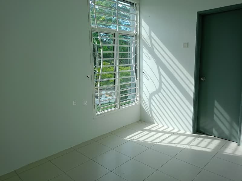Semi-Detached House for Sale in Bandar Saujana Putra (Tanjong Duabelas) - Eric Chee - Interior - PropertyGuru.com.my