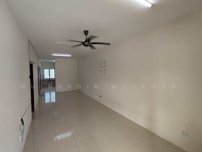 Rumah Teres 1 Tingkat untuk Disewa di Sitiawan (Perak) - Muinuddin Muhamad - Living Room - PropertyGuru.com.my