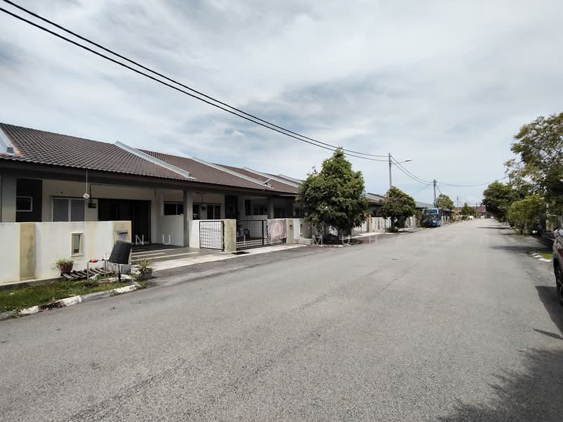 Rumah Teres 1 Tingkat untuk Disewa di Sitiawan (Perak) - Muinuddin Muhamad - Exterior - PropertyGuru.com.my