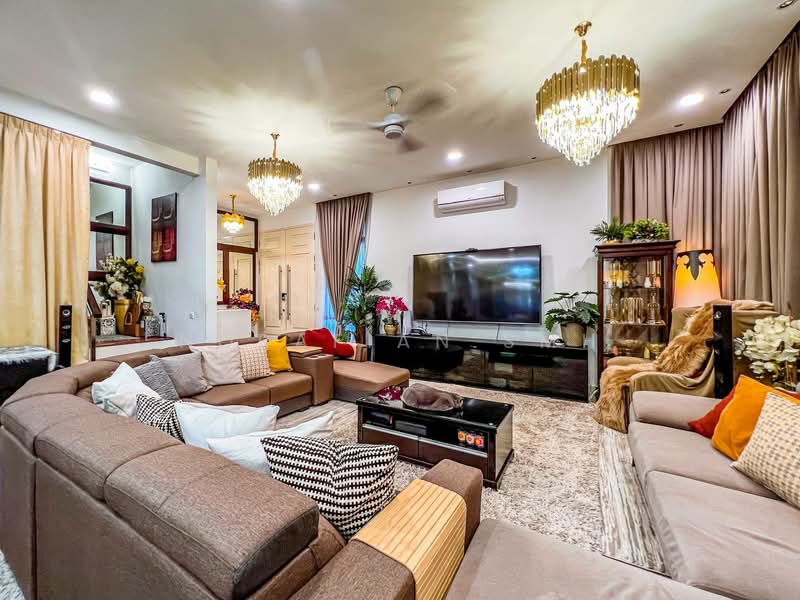 Rumah Berkembar untuk Dijual di Eco Majestic (Semenyih) - Norafian SMH - Living Room - PropertyGuru.com.my