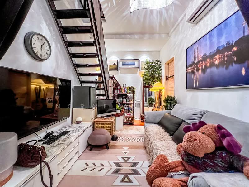 Rumah Berkembar untuk Dijual di Eco Majestic (Semenyih) - Norafian SMH - Living Room - PropertyGuru.com.my