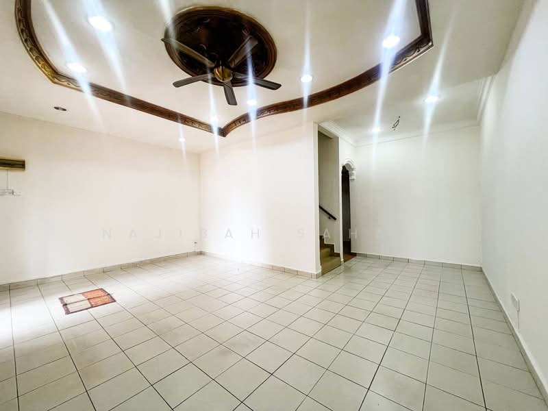 Rumah Teres 2 Tingkat untuk Dijual di Taman Pinggiran Saujana (Kajang) - Najibah Sahari - PropertyGuru.com.my