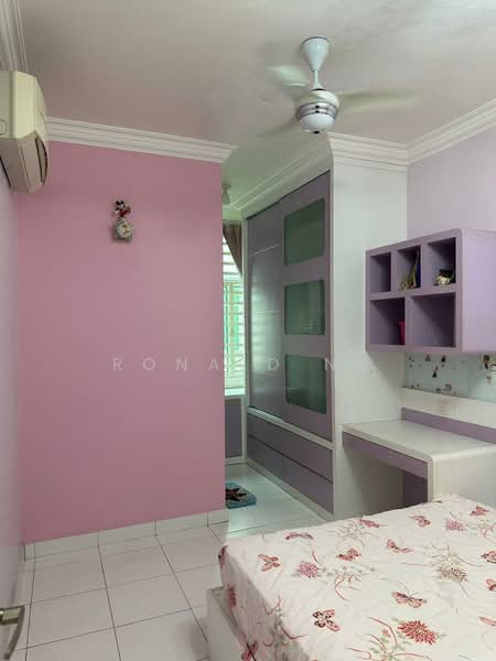 Rumah Teres 3 Tingkat untuk Disewa di Bayan Lepas (Penang) - Ronald Ng - Bedroom - PropertyGuru.com.my