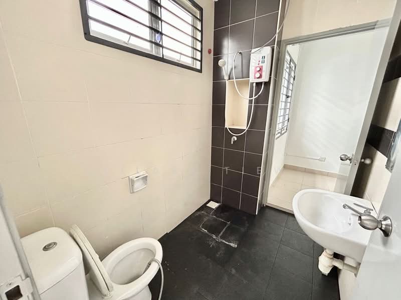 2-storey Terraced House for Sale in Taman Seri Austin (Tebrau) - Lilara Tiew - PropertyGuru.com.my