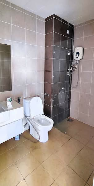 Condominium for Rent at Damansara Foresta - Patricia Law - Bathroom - PropertyGuru.com.my