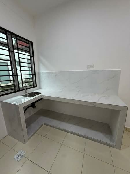 Rumah Teres 2 Tingkat untuk Dijual di Taman Scientex Senai (Senai) - Erness Tan - Kitchen - PropertyGuru.com.my