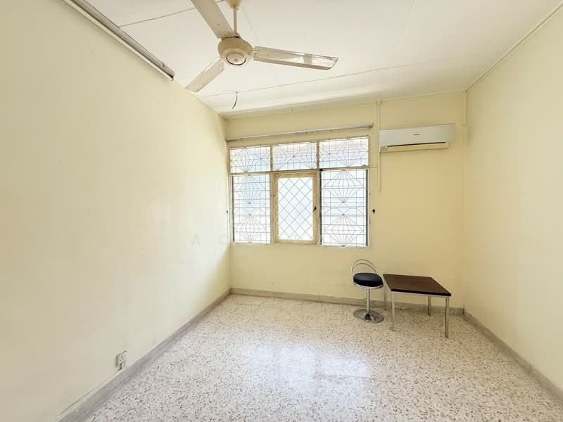 Semi-Detached House for Rent in Taman Serene (Johor Bahru) - Ace Tan - Bedroom - PropertyGuru.com.my
