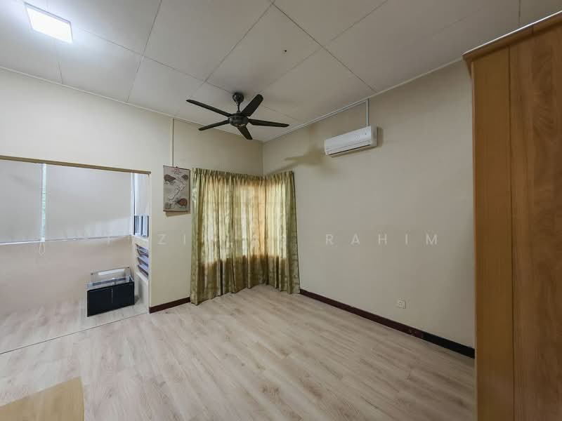 Semi-Detached House for Rent in Bandar Bukit Mahkota (Bangi) - Fazillah Rahim - Interior - PropertyGuru.com.my