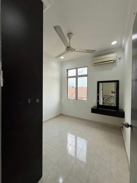 Kondominium untuk Dijual di Nusavilla - Erness Tan - Interior - PropertyGuru.com.my