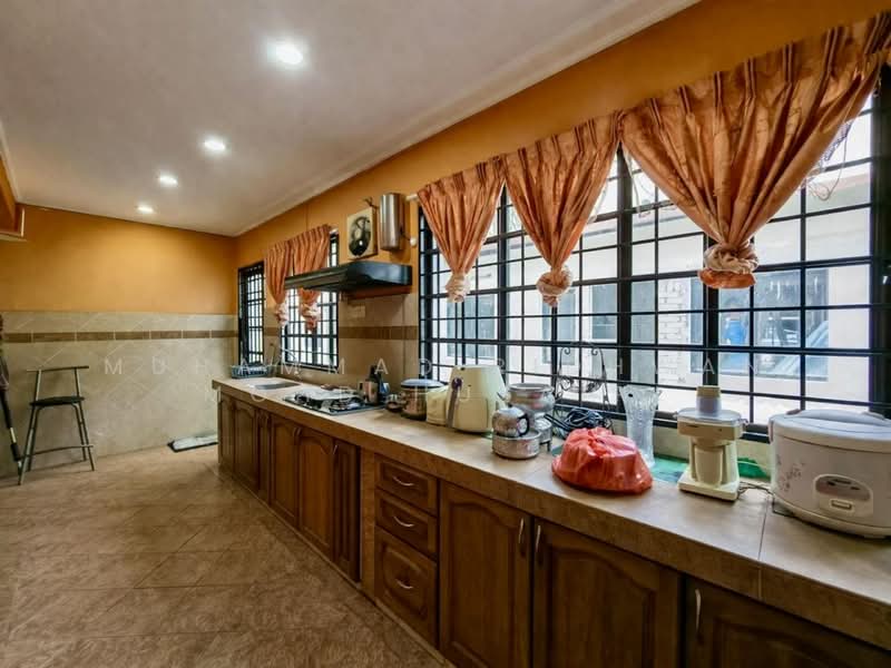Rumah Teres 2 Tingkat untuk Dijual di Usj 11 (Subang Jaya) - Muhammad Ridhwan Mohd Huzairi - Kitchen - PropertyGuru.com.my