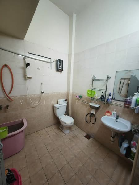 1-storey Terraced House for Sale in Taman Pertama (Ipoh) - Vivian Foong - Bathroom - PropertyGuru.com.my