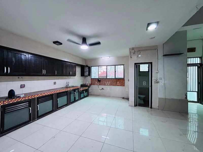 2-storey Terraced House for Sale in Bukit Jelutong (Shah Alam) - Zakir Anwar Bin Mustafa - PropertyGuru.com.my