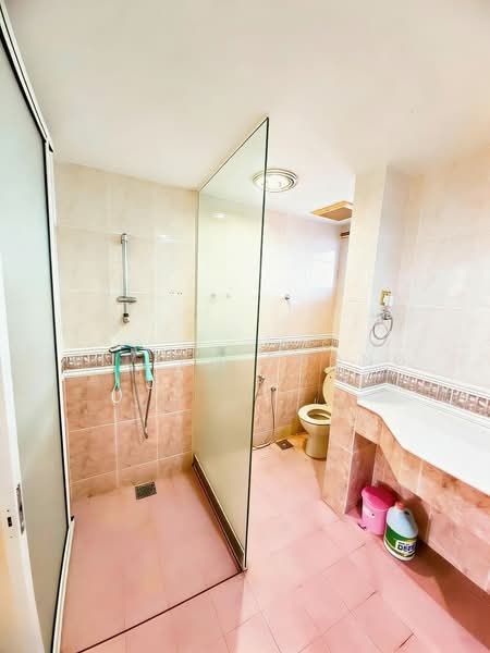 Kondominium untuk Dijual di Allamanda - Vivian Foong - Bathroom - PropertyGuru.com.my