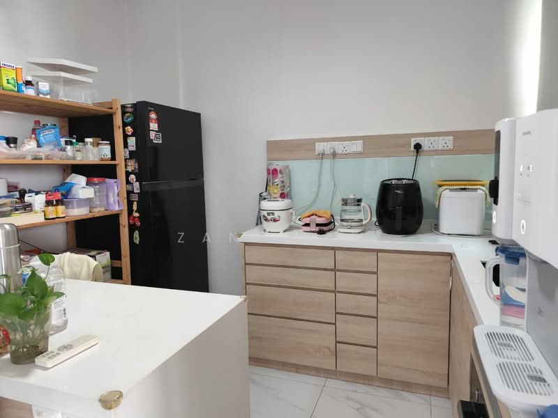 Apartment for Rent at Greenlane Heights Block B - Zane Tam - Kitchen - PropertyGuru.com.my