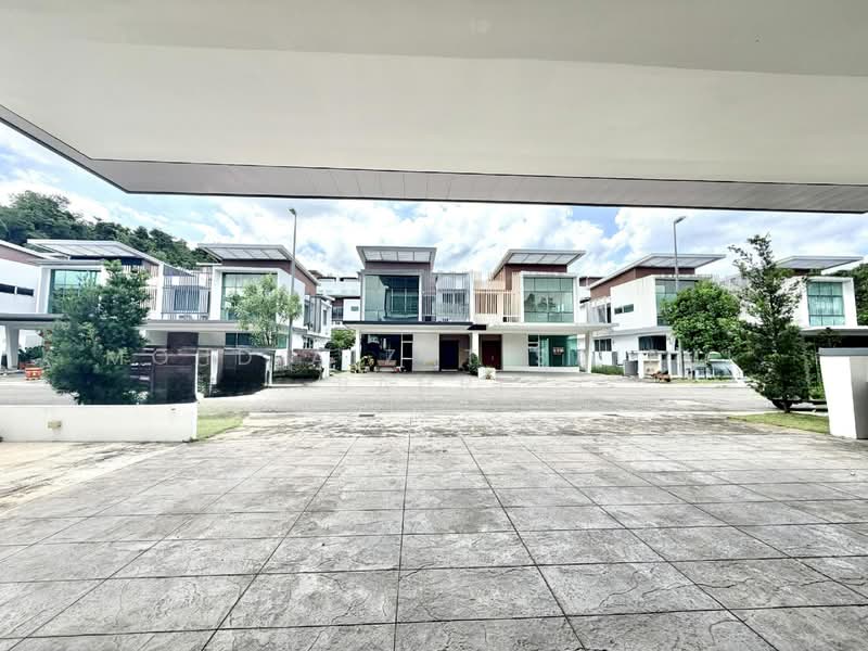 Rumah Banglo untuk Dijual di Cyberjaya (Selangor) - Mohd Aizat Saiful Bahri - Exterior - PropertyGuru.com.my