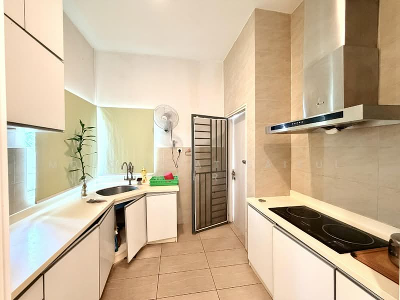 Rumah Banglo untuk Dijual di Cyberjaya (Selangor) - Mohd Aizat Saiful Bahri - Kitchen - PropertyGuru.com.my