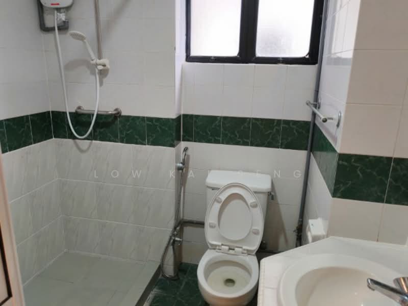 Condominium for Rent at Maxwell Towers - Low Kai Seng - Bathroom - PropertyGuru.com.my