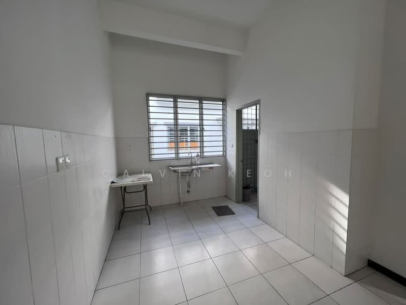 Rumah Teres 2 Tingkat untuk Dijual di Telok Kumbar (Penang) - Calvin Keoh - Kitchen - PropertyGuru.com.my