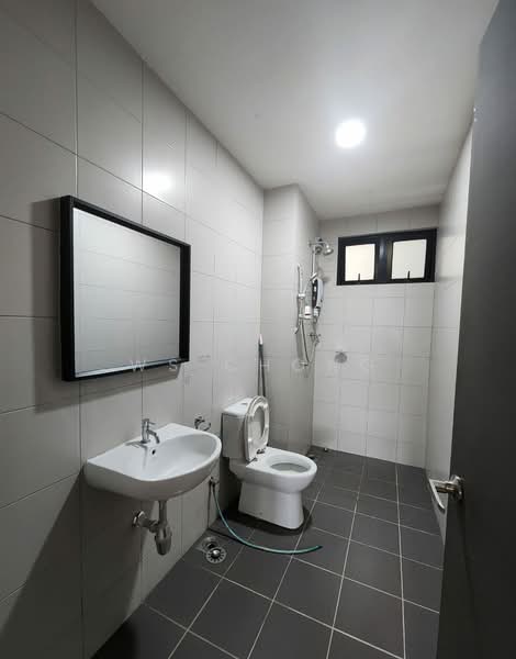 Servis Apartment untuk Disewa di Meridin Executive Suites @ The Meridin - Ws Chong - Bathroom - PropertyGuru.com.my