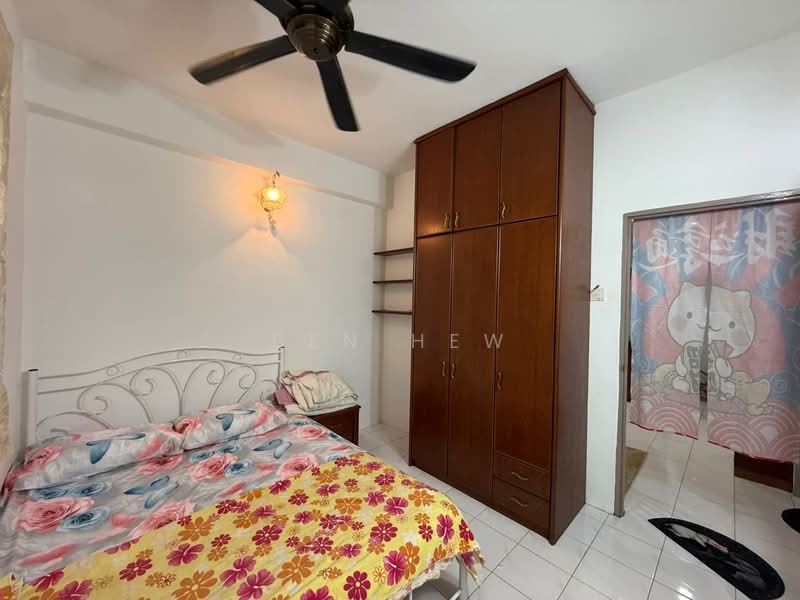 Apartment for Rent at Krystal Villa - Ben Hew - Bedroom - PropertyGuru.com.my