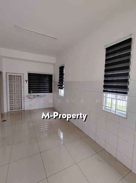 Rumah Teres 2 Tingkat untuk Disewa di Bandar Rimbayu (Telok Panglima Garang) - Venus Sim - Kitchen - PropertyGuru.com.my