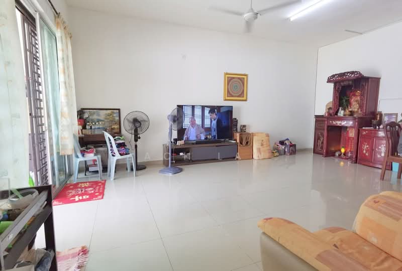 2-storey Terraced House for Sale in Bandar Seri Alam (Masai) - Zach Law - Living Room - PropertyGuru.com.my