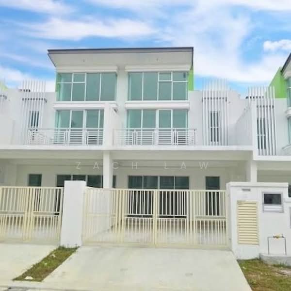 2-storey Terraced House for Sale in Bandar Seri Alam (Masai) - Zach Law - Exterior - PropertyGuru.com.my