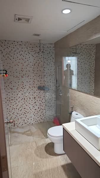 Servis Apartment untuk Disewa di Regalia Residence - David Lao - Bathroom - PropertyGuru.com.my