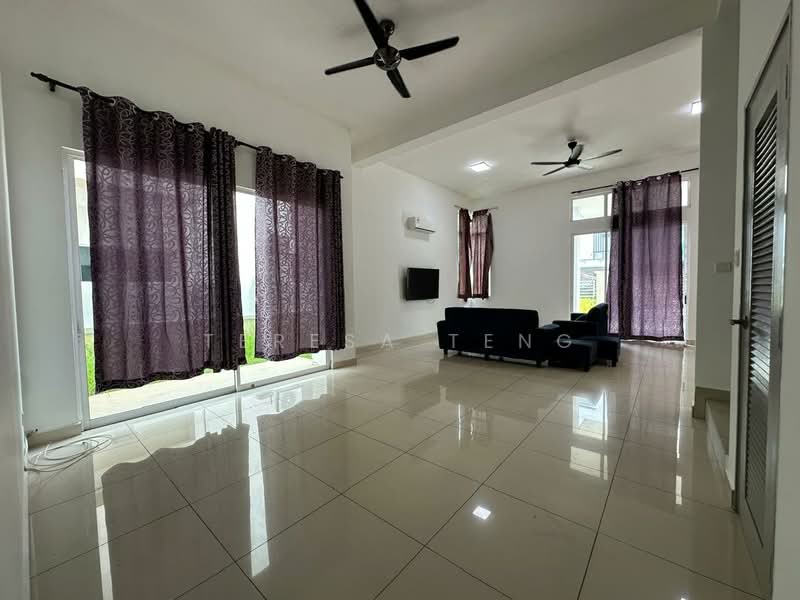 Semi-Detached House for Sale in Canary Garden (Klang) - Teresa Teng - Living Room - PropertyGuru.com.my