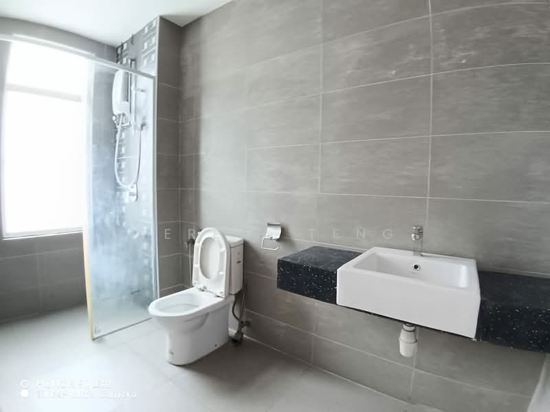 Semi-Detached House for Sale in Canary Garden (Klang) - Teresa Teng - Bathroom - PropertyGuru.com.my