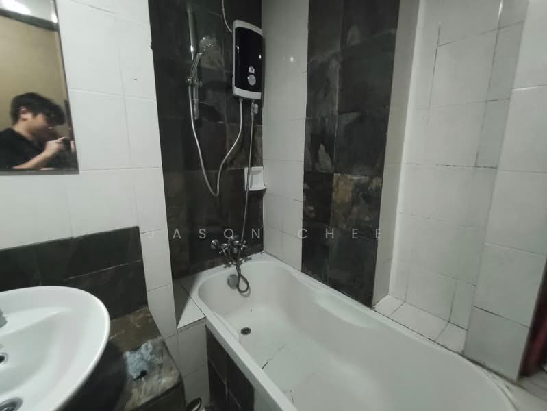 Service Residence for Rent at Ritze Perdana 1 - Jason Chee - Bathroom - PropertyGuru.com.my