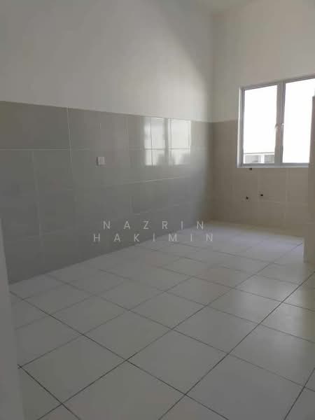 2-storey Terraced House for Sale in Rawang Perdana (Rawang) - Nazrin Hakimin - Kitchen - PropertyGuru.com.my