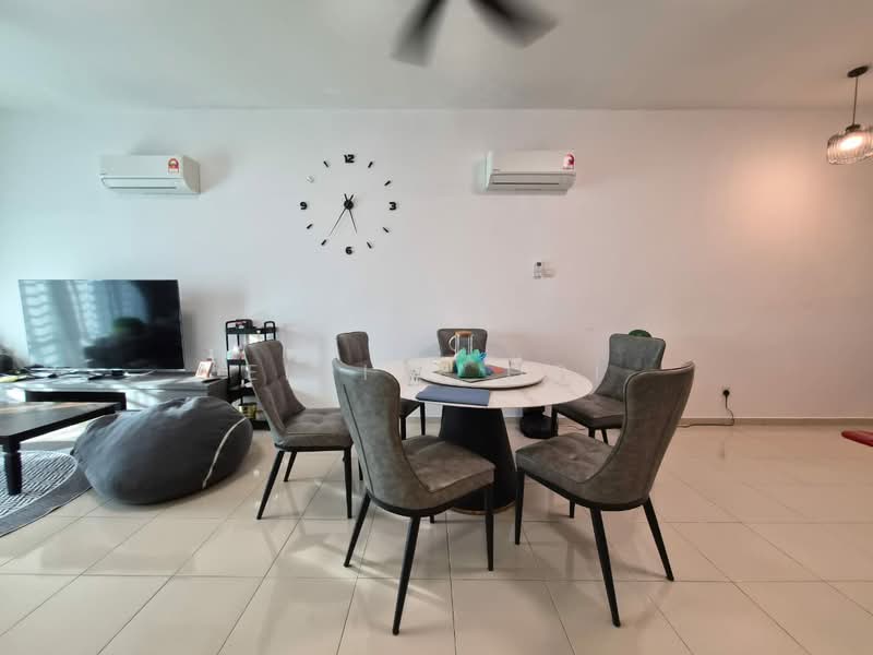 Pangsapuri untuk Dijual di Tanjung Permai De Centro - Elaine Ooi - Living Room - PropertyGuru.com.my