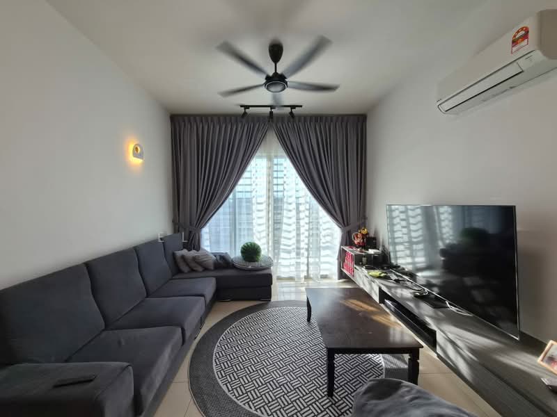 Pangsapuri untuk Dijual di Tanjung Permai De Centro - Elaine Ooi - Living Room - PropertyGuru.com.my