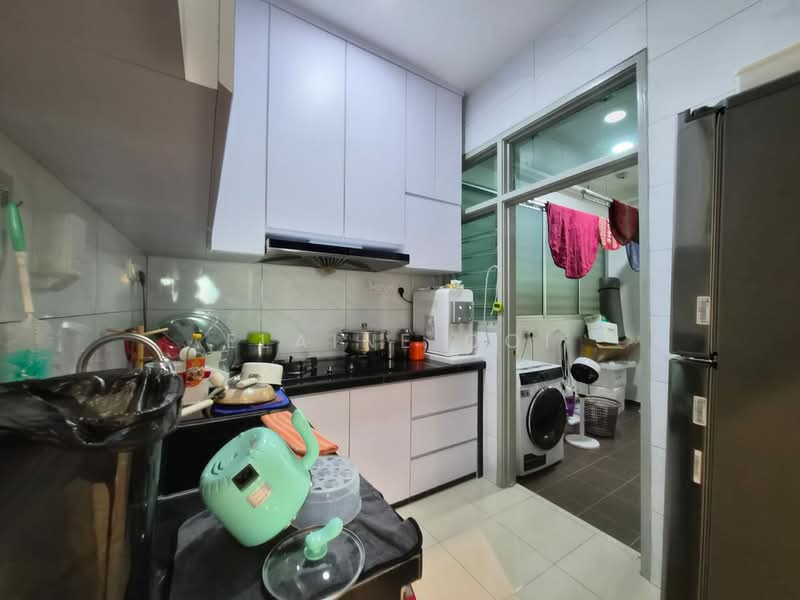 Pangsapuri untuk Dijual di Tanjung Permai De Centro - Elaine Ooi - Kitchen - PropertyGuru.com.my