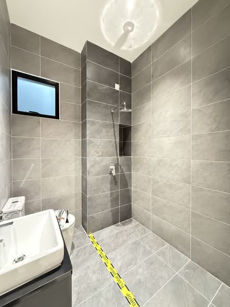 Service Residence for Sale at V@SUMMERPLACE - Elsa Wong - Bathroom - PropertyGuru.com.my