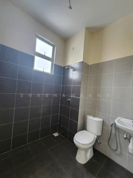 Terraced House for Sale in Kota Tinggi (Johor) - Shashawanna . - Bathroom - PropertyGuru.com.my