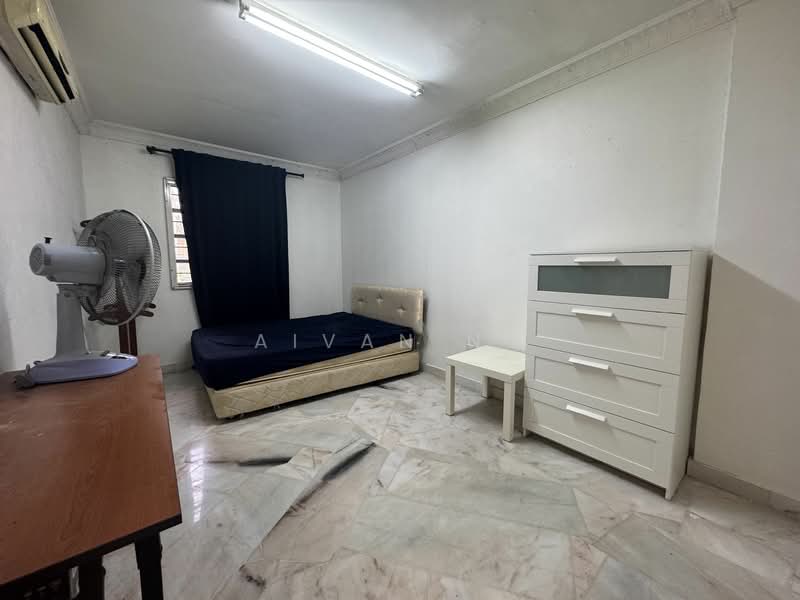 Rumah Berkembar untuk Dijual di Bandar Sungai Long (Selangor) - Aivan Ng - Bedroom - PropertyGuru.com.my