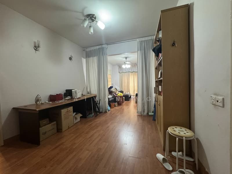 Rumah Berkembar untuk Dijual di Bandar Sungai Long (Selangor) - Aivan Ng - Study - PropertyGuru.com.my