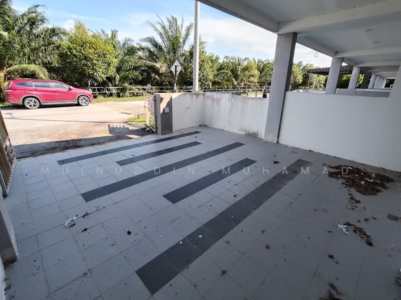 1-storey Terraced House for Rent in Sitiawan (Perak) - Muinuddin Muhamad - Exterior - PropertyGuru.com.my