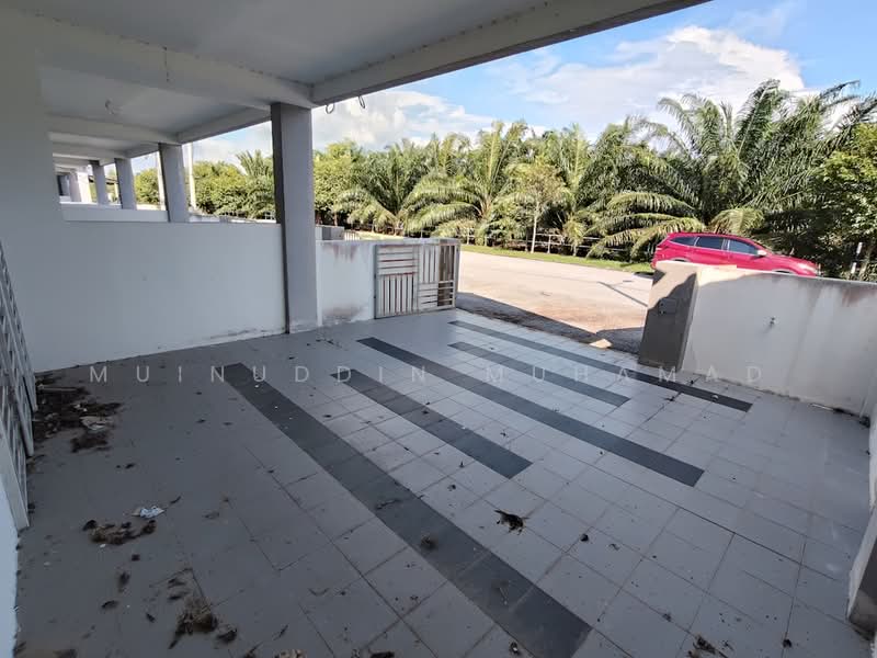 1-storey Terraced House for Rent in Sitiawan (Perak) - Muinuddin Muhamad - Exterior - PropertyGuru.com.my