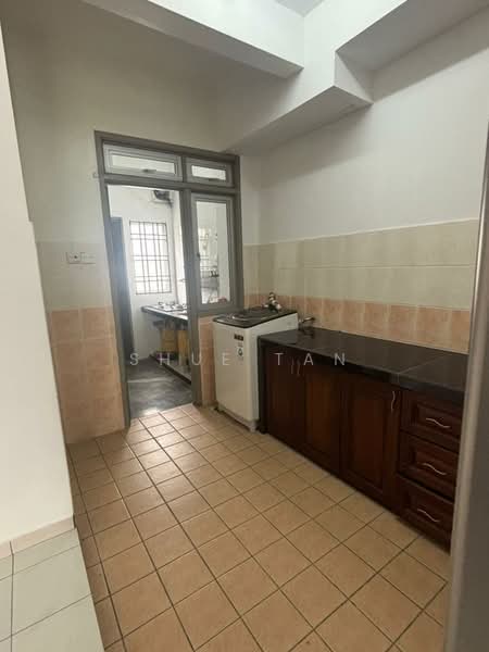 2-storey Terraced House for Sale in Setia Alam (Selangor) - Shue Tan - Kitchen - PropertyGuru.com.my
