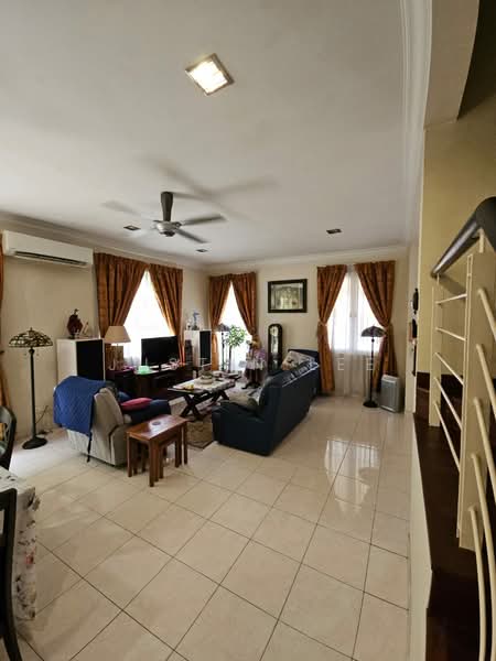 Rumah Berkembar untuk Dijual di Setia Damai (Setia Alam) - Justin Lee - Living Room - PropertyGuru.com.my